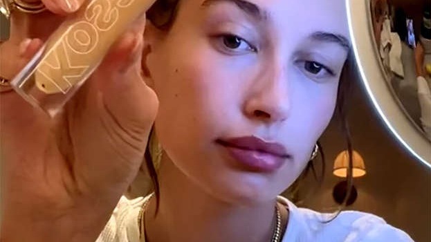 The moisturizing concealer and loose powder that Hailey Bieber uses in her "Lazy Makeup Routine" is on sale