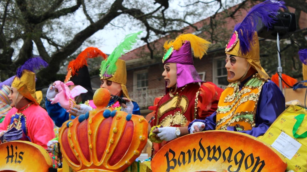 Rubbish and Revelry: Can Mardi Gras Embrace a Greener Future?