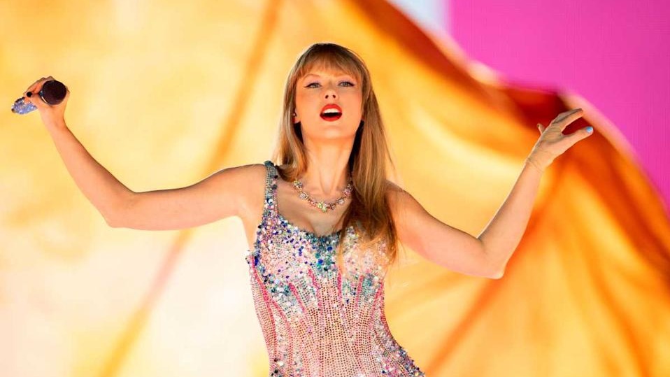 Weekly Quiz: What Did Taylor Swift Buy Back?