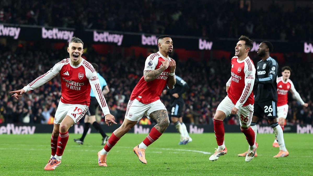 Gabriel Magalhaes Early Strike Sets the Tone as Arsenal Run Riot in Second Half Against Aston Villa