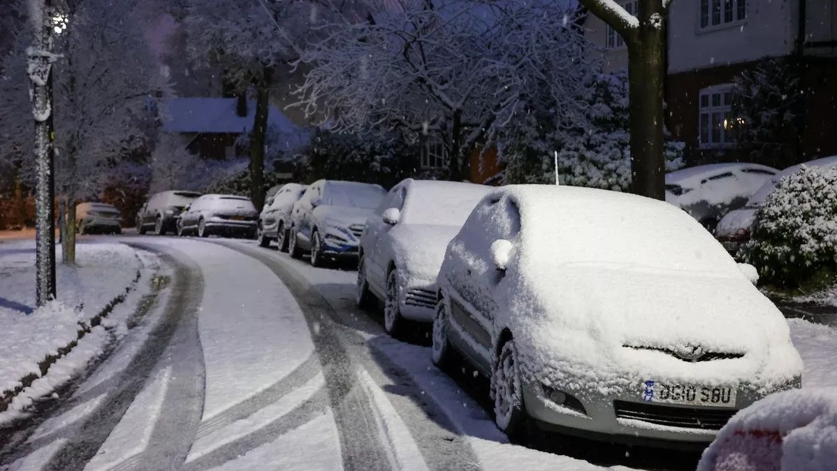 Snow Begins to Fall Across Kent as Yellow Weather Warning Issued for Snow and Ice