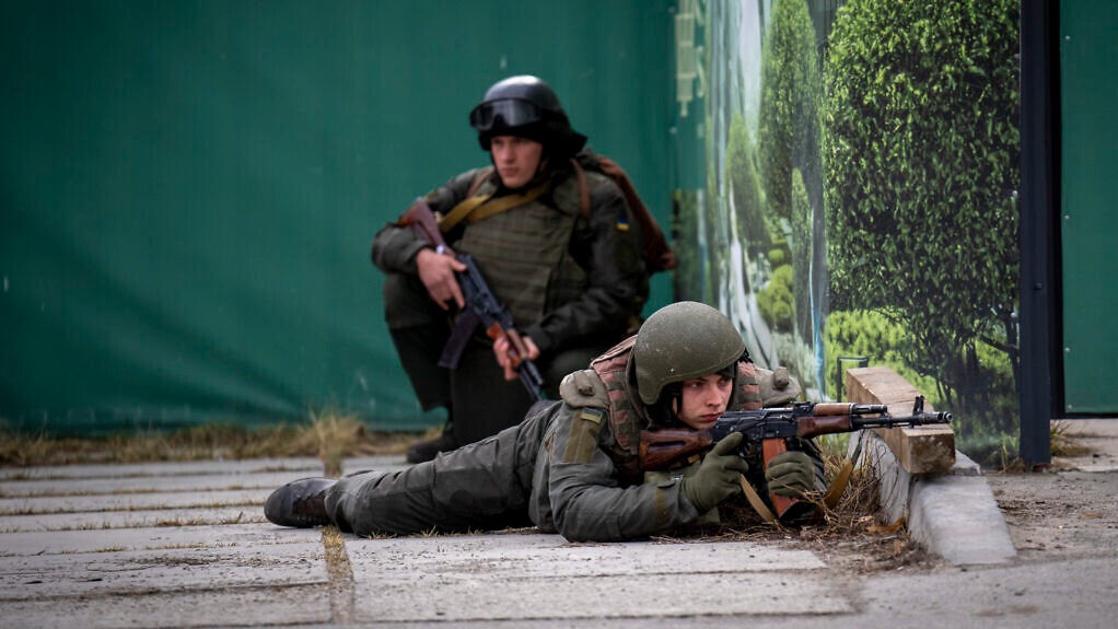 War in Ukraine: Evacuation said to be 'very difficult' amid shootings