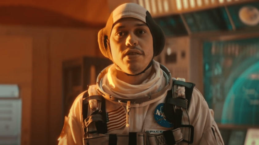 Pete Davidson Ignores Jeff Bezos Rocket Ride to Space